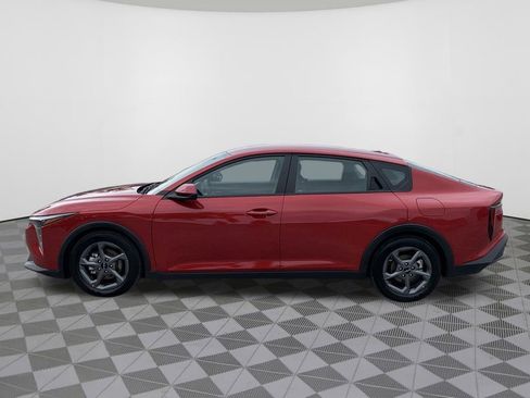 Used 2025 Kia K4 LXS image 12