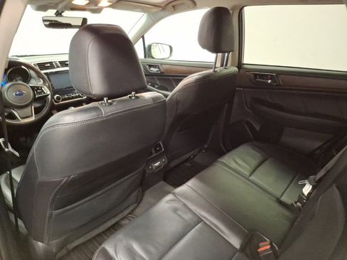 Used 2018 Subaru Outback 2.5i Limited image 13