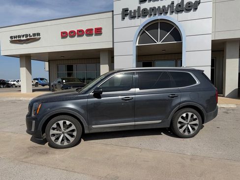Used 2020 Kia Telluride S image 2
