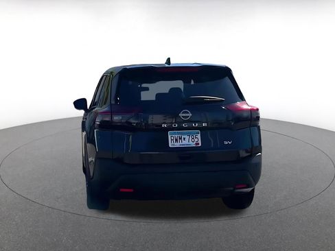 Used 2023 Nissan Rogue SV image 11