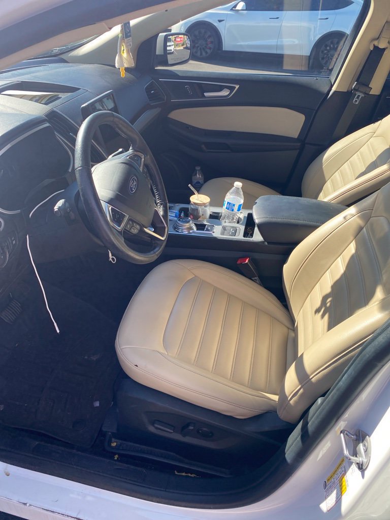 Used 2021 Ford Edge SEL w/ Convenience Package FWD image 4