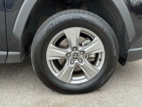 Used 2024 Toyota RAV4 XLE image 38