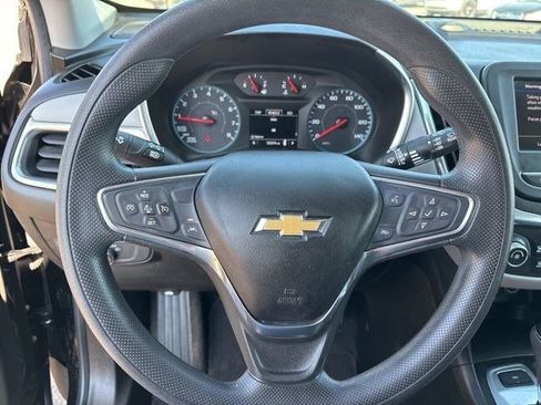 Used 2020 Chevrolet Equinox LS image 16