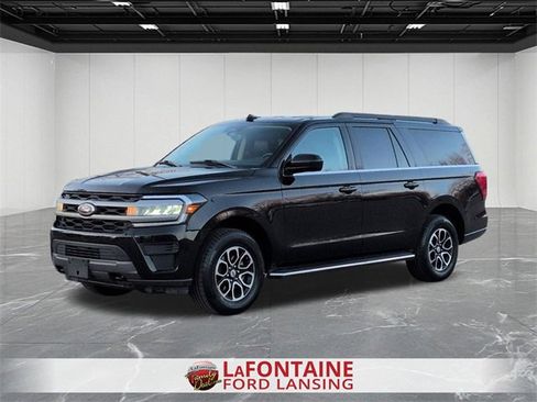 Used 2023 Ford Expedition Max XLT image 1
