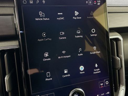 Used 2026 GMC Acadia Elevation image 17