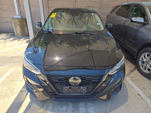 Used 2023 Nissan Sentra SR w/ Midnight Edition Package FWD image 5