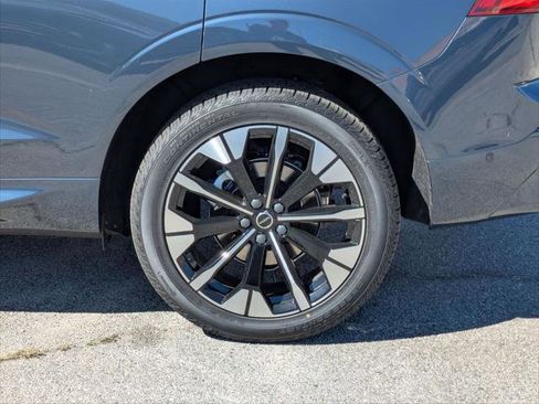 New 2026 Volvo XC90 B6 Core AWD/4WD image 6