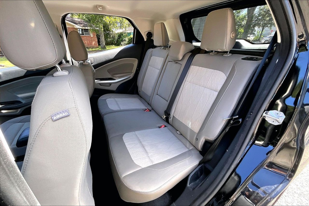 Used 2018 Ford EcoSport SE w/ SE Convenience Package FWD image 19