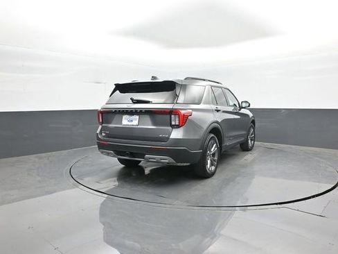 Certified 2025 Ford Explorer Active w/ Active Comfort Package AWD/4WD image 7