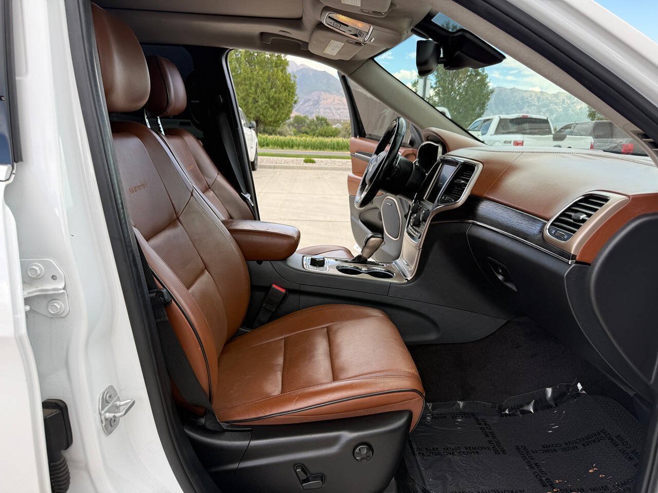 Used 2016 Jeep Grand Cherokee Summit w/ Platinum Series Group AWD/4WD image 25