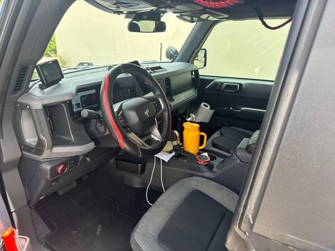 Used 2022 Ford Bronco 4-Door AWD/4WD image 2
