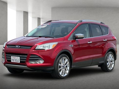 Used 2016 Ford Escape SE w/ SE Chrome Package AWD/4WD image 8