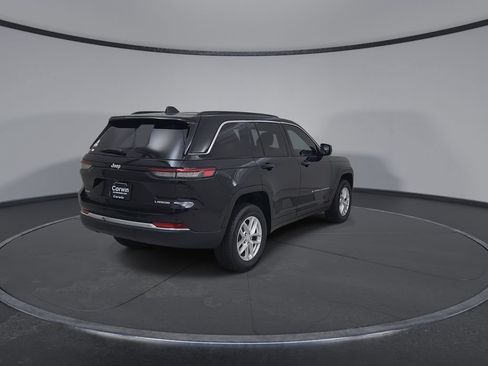 New 2026 Jeep Grand Cherokee Laredo AWD/4WD image 14