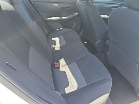 Used 2024 Nissan Sentra SV FWD image 13