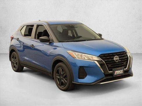 Used 2024 Nissan Kicks S FWD image 3