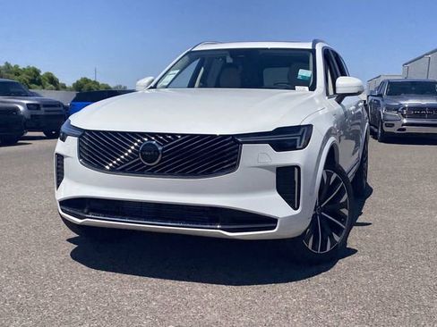 Used 2025 Volvo XC90 T8 Ultra w/ Protection Package Premier AWD/4WD image 3