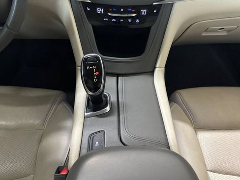 Used 2018 Cadillac XT5 Luxury w/ Driver Awareness Package FWD image 6