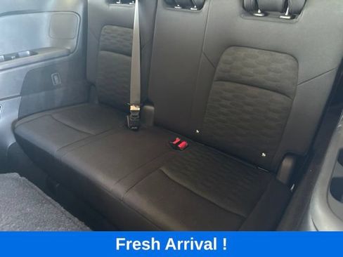 Used 2025 Nissan Pathfinder SV FWD image 4