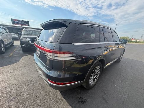 Used 2022 Lincoln Aviator Reserve w/ Equipment Group 201A AWD/4WD image 3
