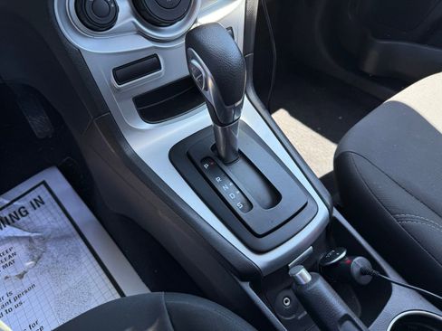Used 2019 Ford Fiesta SE FWD image 24