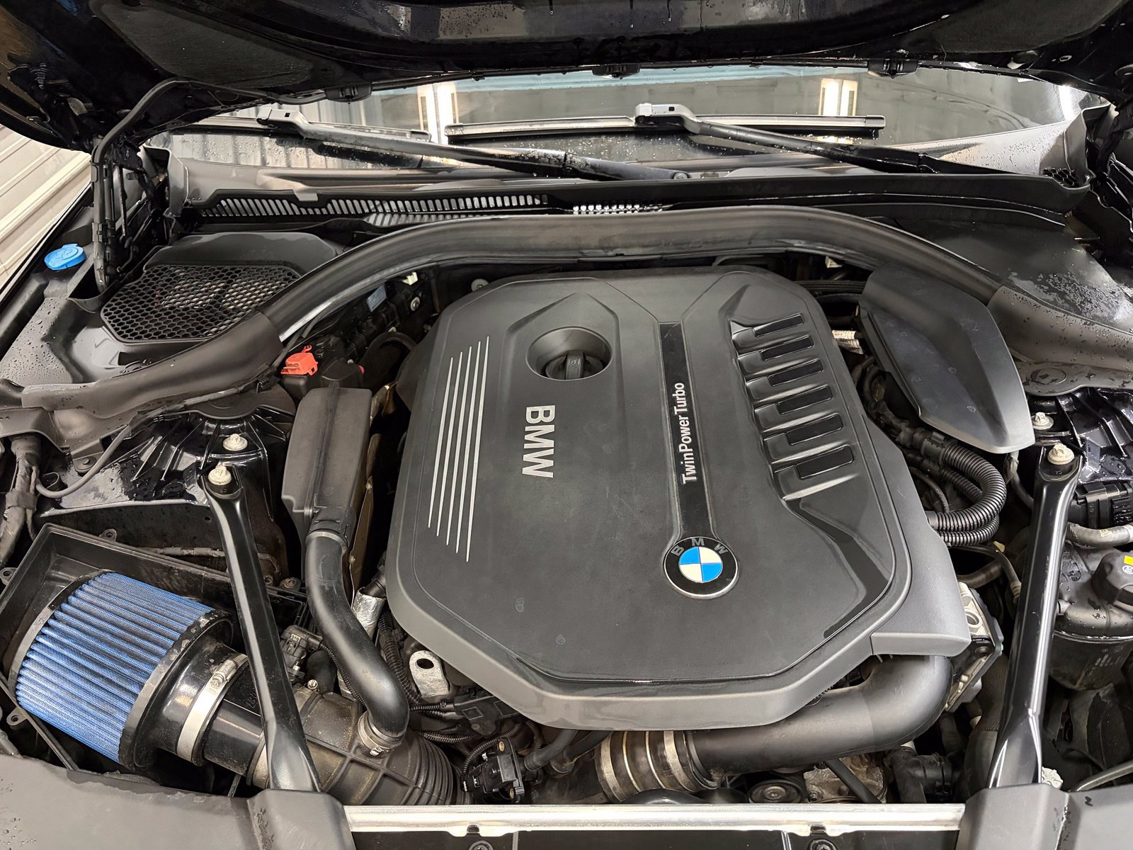 Used 2017 BMW 540i xDrive w/ M Sport Package AWD/4WD image 8