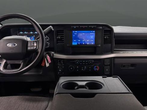 Used 2023 Ford F250 XL AWD/4WD image 11