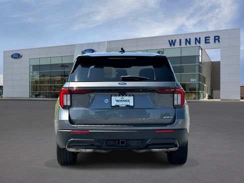Used 2025 Ford Explorer ST-Line w/ ST-Line Street Pack AWD/4WD image 3