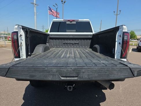 Used 2024 GMC Sierra 2500 AT4X w/ AT4X AEV Edition AWD/4WD image 14