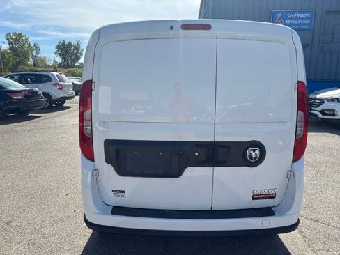Used 2019 RAM ProMaster City Tradesman SLT image 6