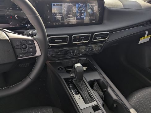 New 2026 Nissan Sentra SV image 9