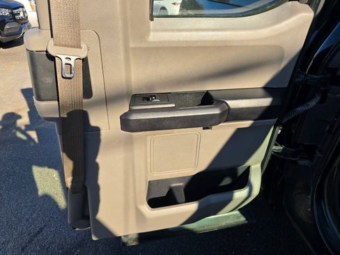 Used 2016 Ford F150 XL w/ XL Power Equipment Group AWD/4WD image 33