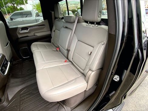 Used 2024 GMC Sierra 1500 SLT image 19