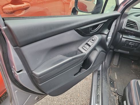 Used 2019 Subaru Crosstrek 2.0i Premium w/ Moonroof Package image 26