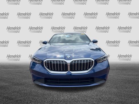 Used 2025 BMW 540i xDrive AWD/4WD image 3