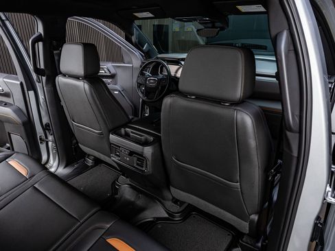 Used 2022 GMC Sierra 1500 AT4 w/ AT4 Premium Package image 31