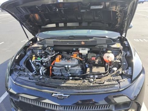 Used 2025 Chevrolet Equinox EV RS w/ Active Safety Package 3 AWD/4WD image 10