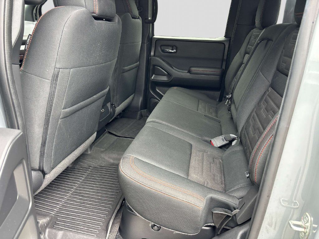 Certified 2022 Nissan Frontier PRO-4X w/ Technology Package AWD/4WD image 10