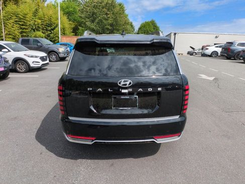 New 2026 Hyundai Palisade Calligraphy FWD image 6