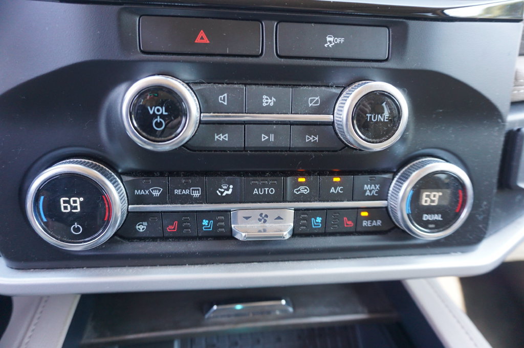 Used 2023 Ford Expedition Max Limited AWD/4WD image 13
