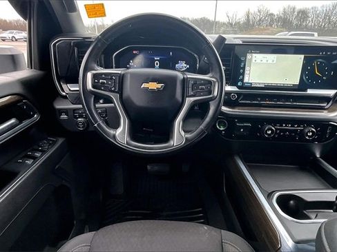 Used 2024 Chevrolet Silverado 3500 LT w/ Convenience Package image 9