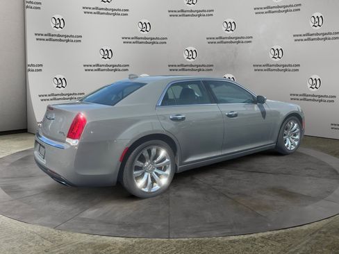 Used 2017 Chrysler 300 C w/ Safetytec Plus Group RWD image 5