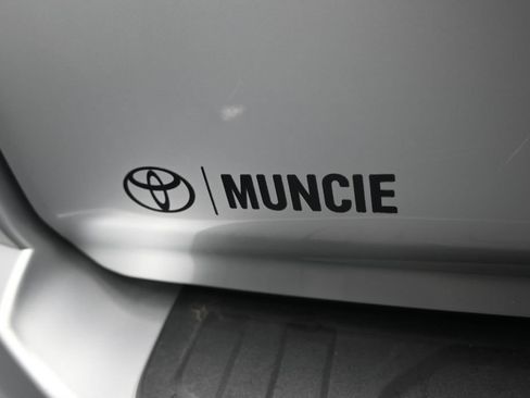 Used 2023 Toyota 4Runner SR5 AWD/4WD image 36