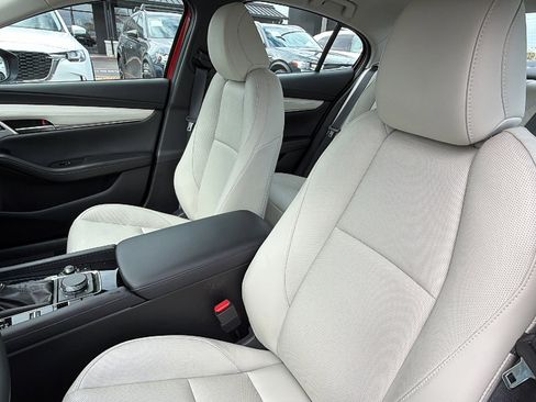 Used 2025 MAZDA MAZDA3 2.5 Turbo Sedan w/Premium Plus image 15