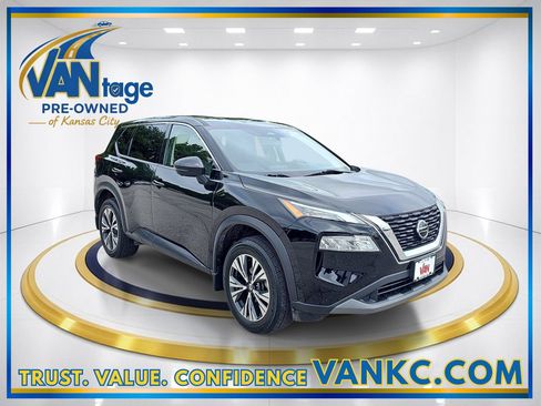 Used 2021 Nissan Rogue SV AWD/4WD image 3