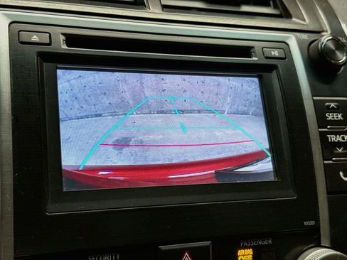 Used 2014 Toyota Camry SE FWD image 15