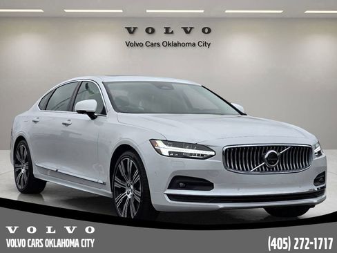 Used 2025 Volvo S90 B6 Plus image 2