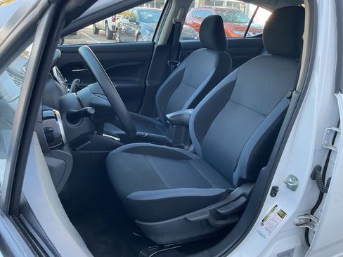 Used 2025 Nissan Versa SV image 13