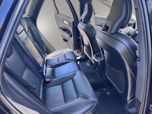 Used 2019 Volvo XC60 T5 Inscription w/ Protection Package Premier AWD/4WD image 15