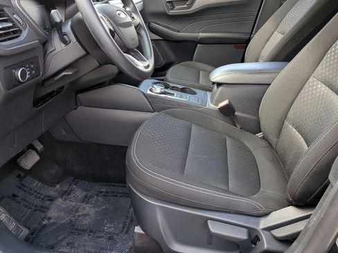Used 2025 Ford Escape Active AWD/4WD image 19