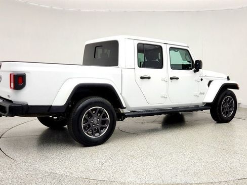 Used 2023 Jeep Gladiator Overland AWD/4WD image 5